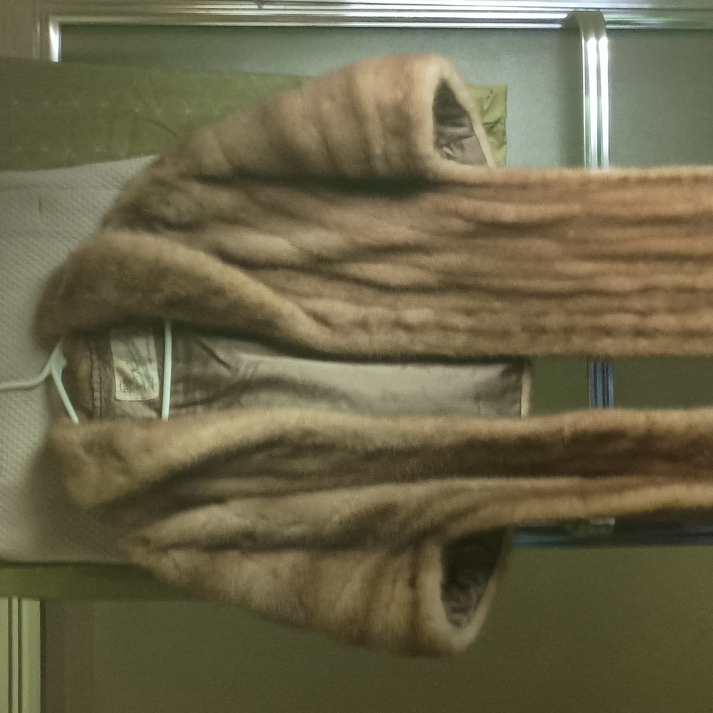 DD Rapport Furs Of Distinction Los Angeles Size M-L Minx Fur Shawl Coat Silk ins